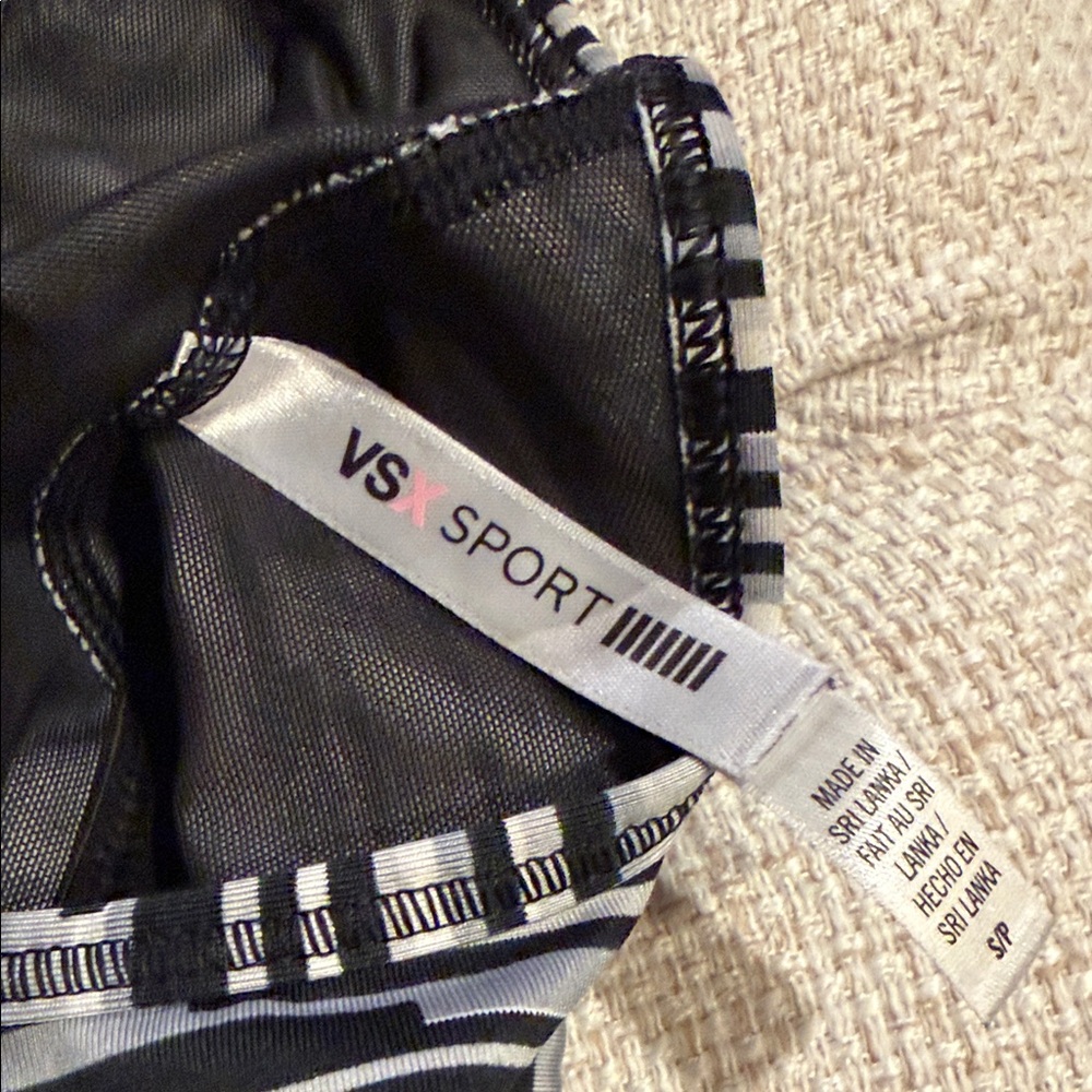 Victorias Secret VSX Sport Monochrome Striped Sports Bra S - Picture 4 of 4